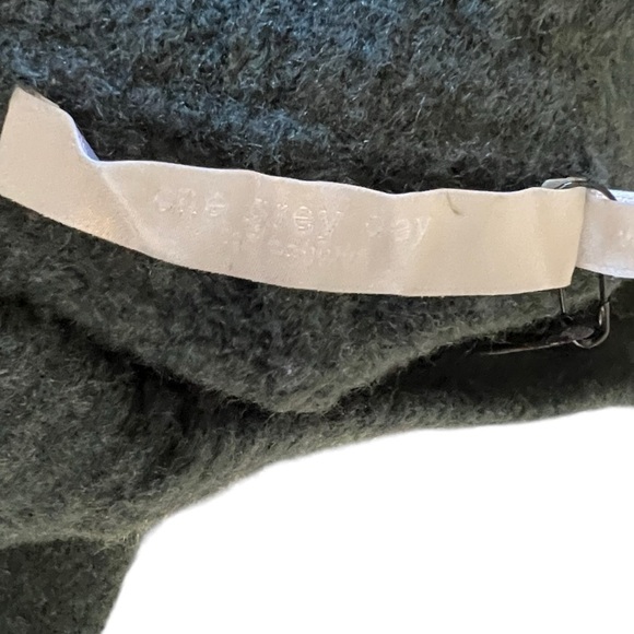 One Grey Day Los Angeles Sweater Pants nwt - Picture 5 of 8